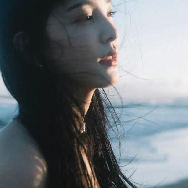 我的师兄太强了海报